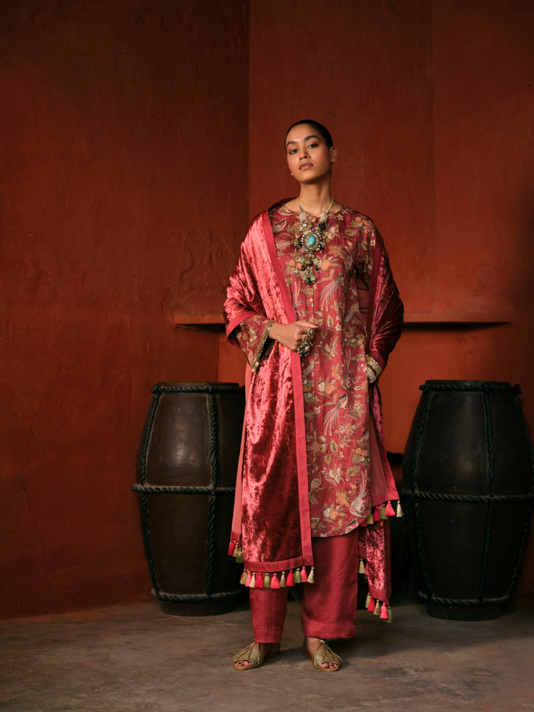 RED MORNI VELVET DUPATTA SET