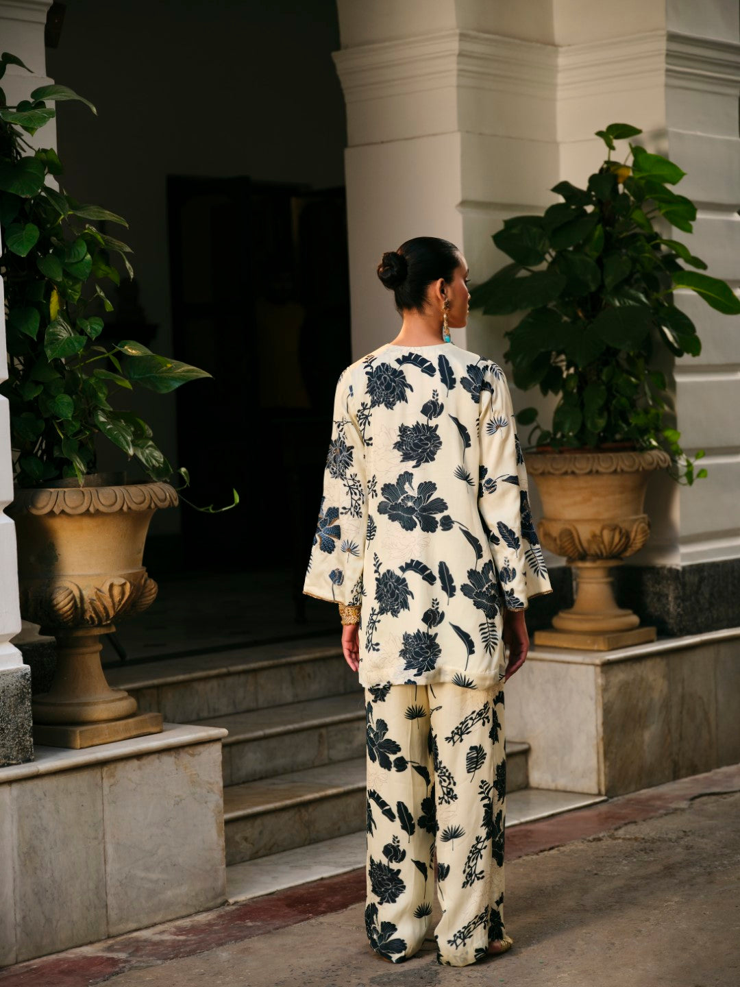 GULDASTA PRINT SET WITH VELVET DUPATTA