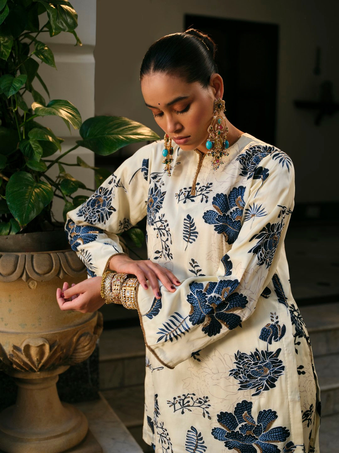 GULDASTA PRINT SET WITH VELVET DUPATTA