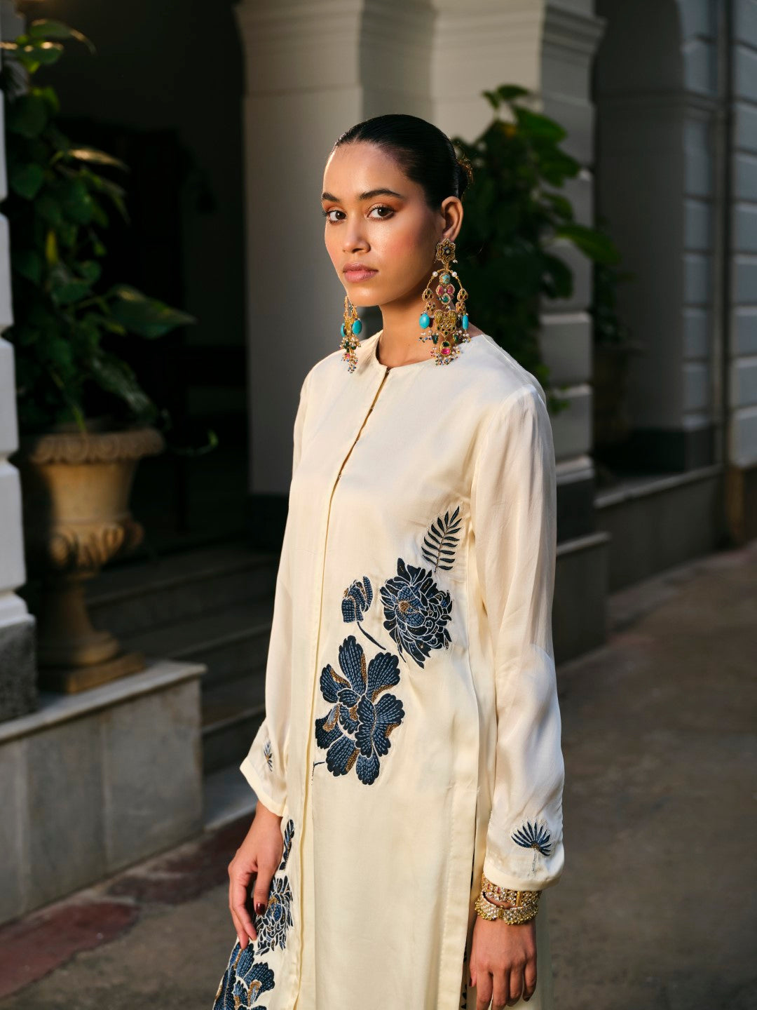 APPLIQUE LONG KURTA WITH PRINTED PANTS AND ORGANZA DUPATTA