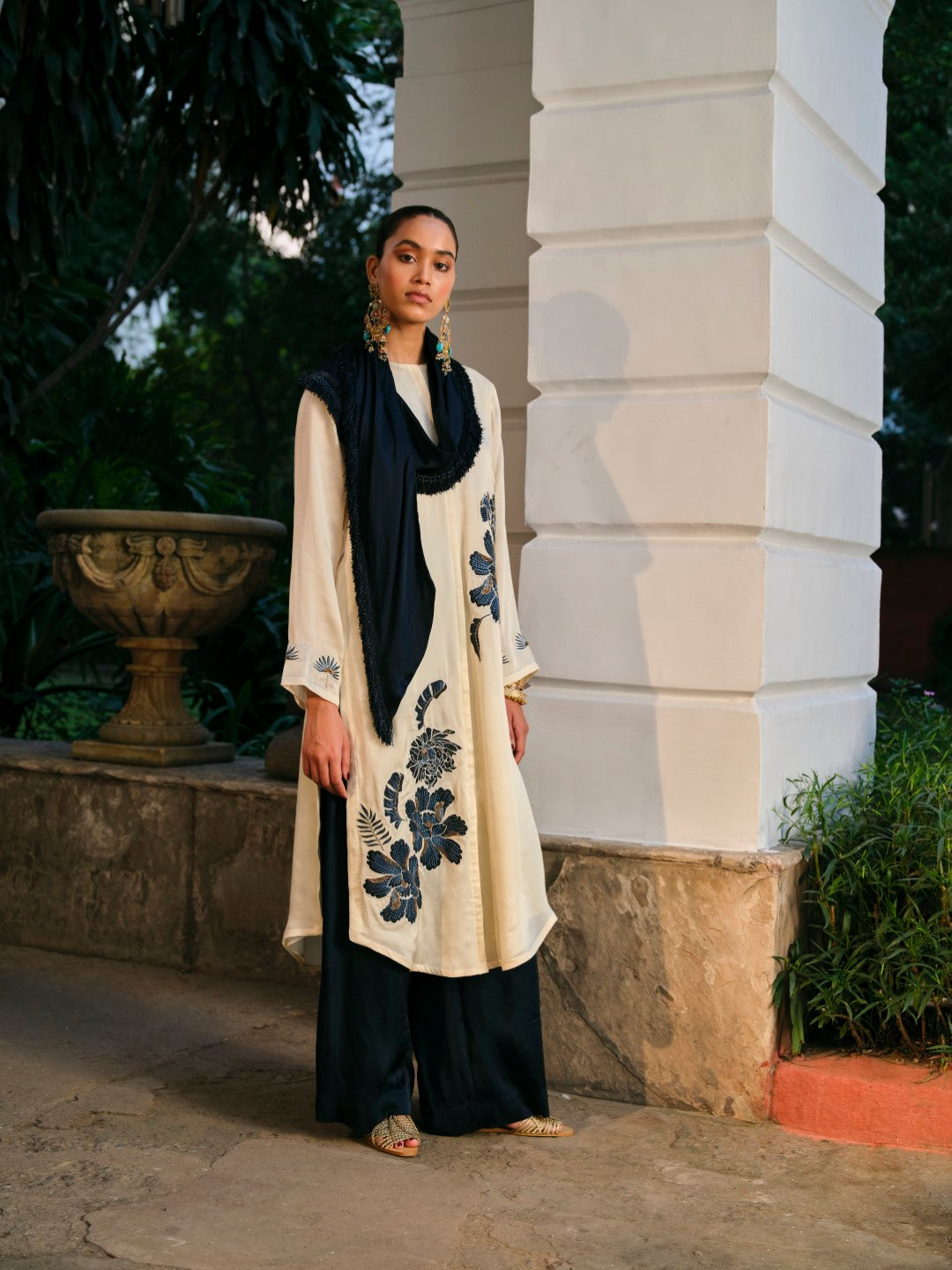 APPLIQUE LONG KURTA WITH WIDE LEGGED PANTS AND DRAPE DUPATTA
