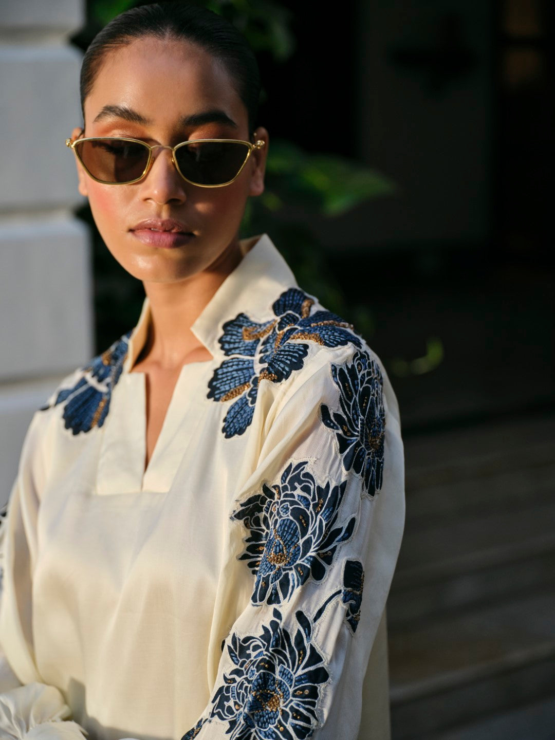 APPLIQUE SHORT KURTA WITH WIDE LEGGED PANTS